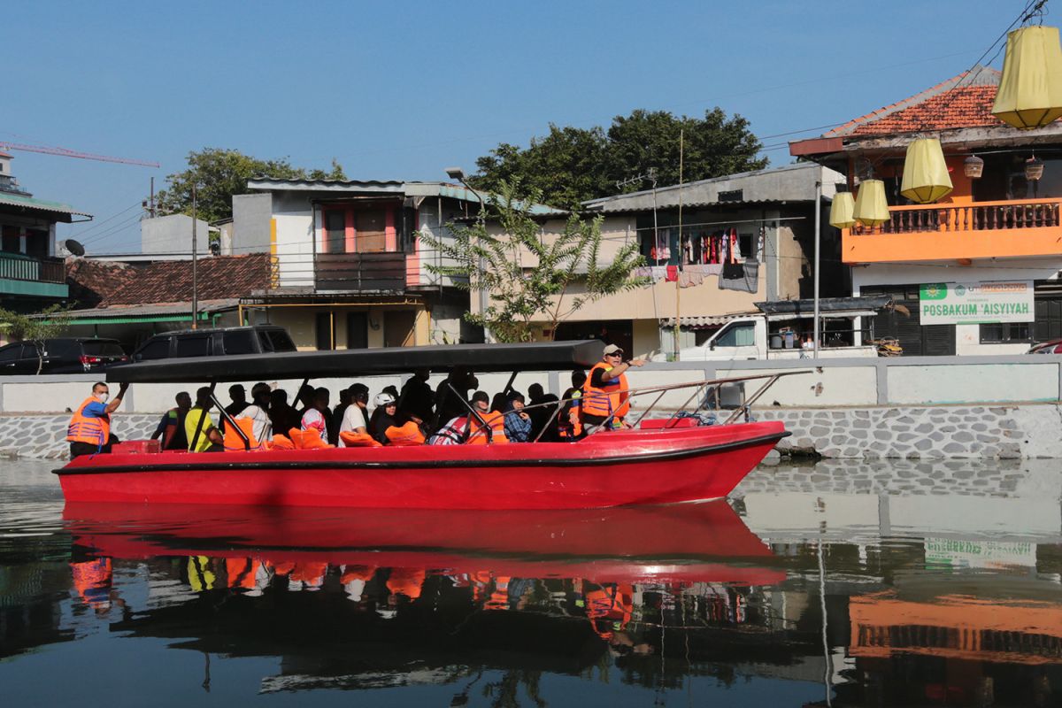 Wisata Taman Asreboyo Surabaya dilengkapi wahana perahu air