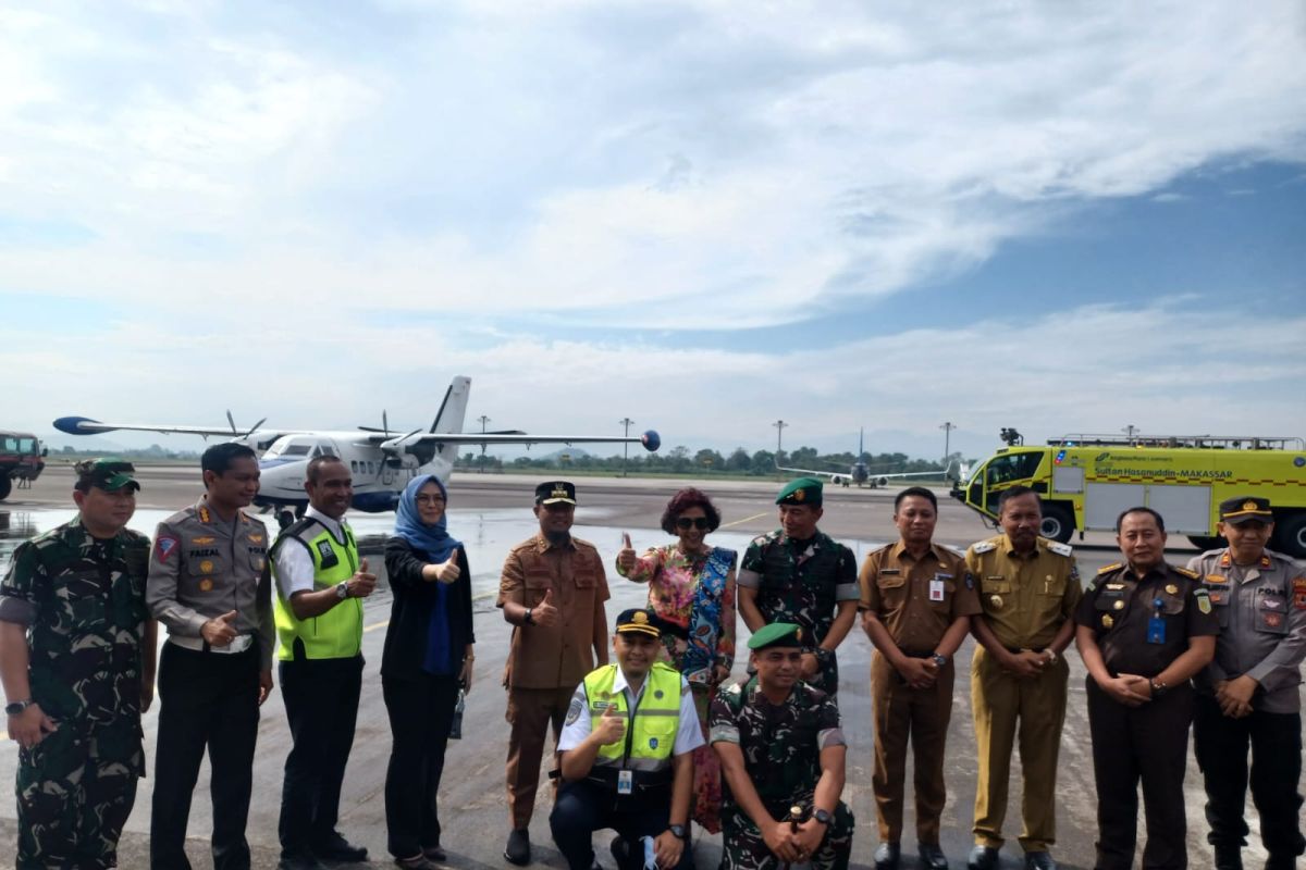 Susi Pudjiastuti mengapresiasi komitmen Gubernur Sulsel hidupkan bandara