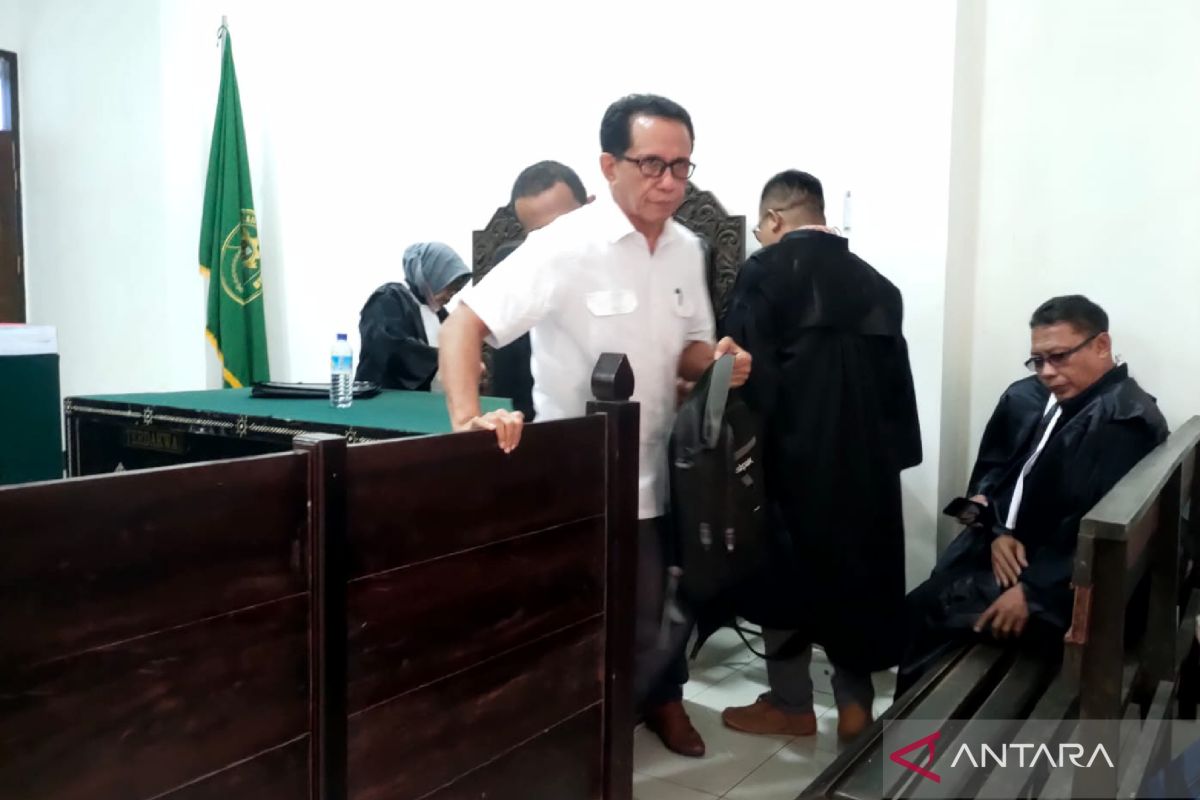 Mantan Kadistan Bima dituntut 9,5 tahun terkait korupsi saprodi