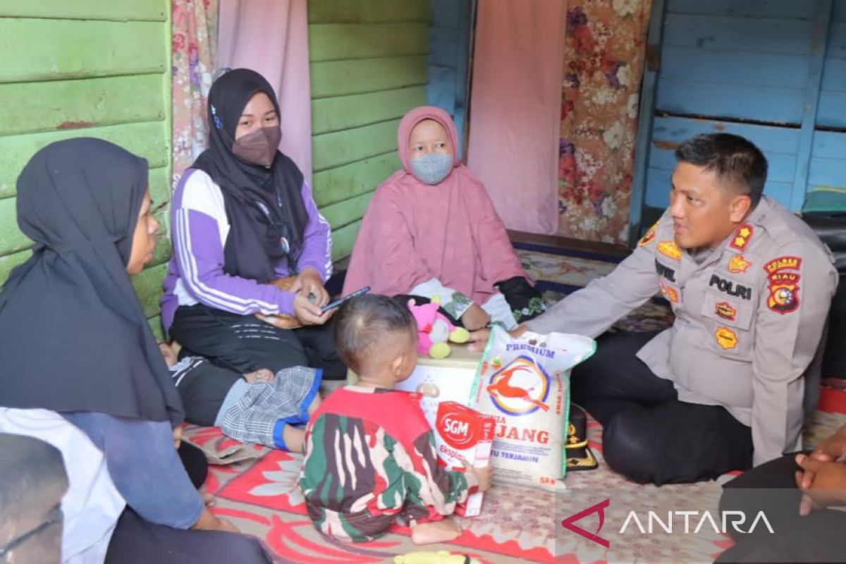 Bantu tekan angka stunting, Polres Meranti aktif salurkan BPNT