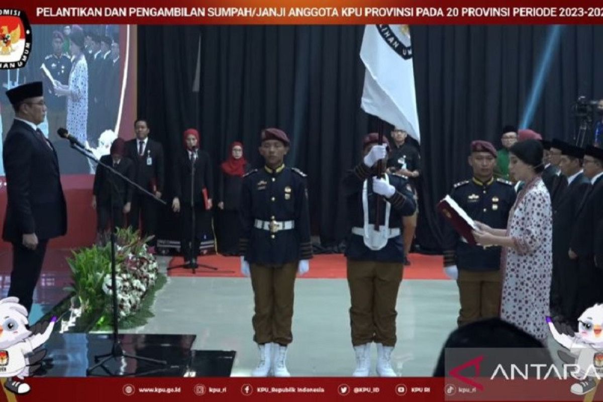 KPU RI secara resmi lantik 106 anggota KPU di 20 provinsi