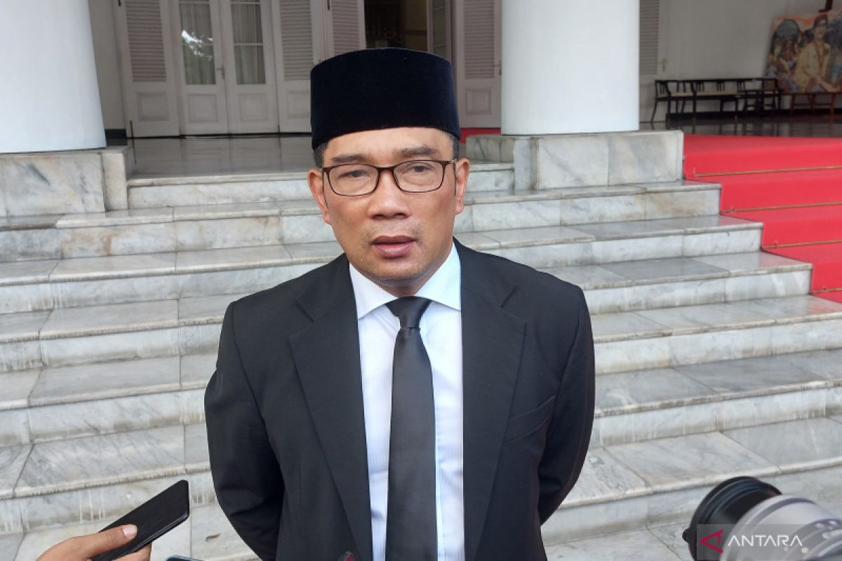 Gubernur Ridwan Kamil bidik peluang di Pilkada Jabar atau Jakarta