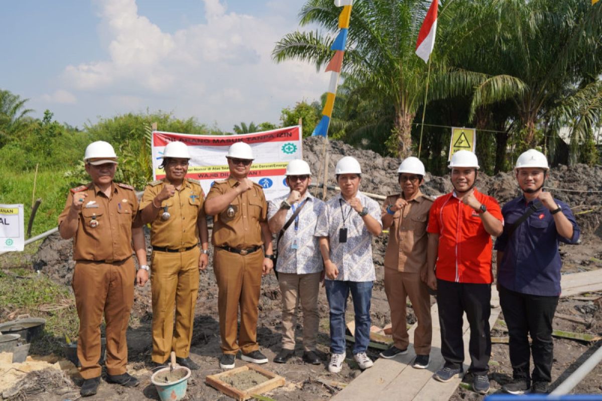 Sekda Mesuji hadiri peletakan batu pertama pembangunan tower TBG