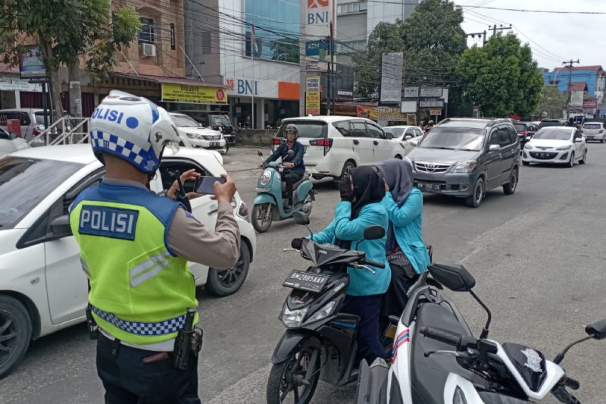 Tekan angka pelanggaran, Satlantas Polresta Pekanbaru bentuk tim ETLE Mobile