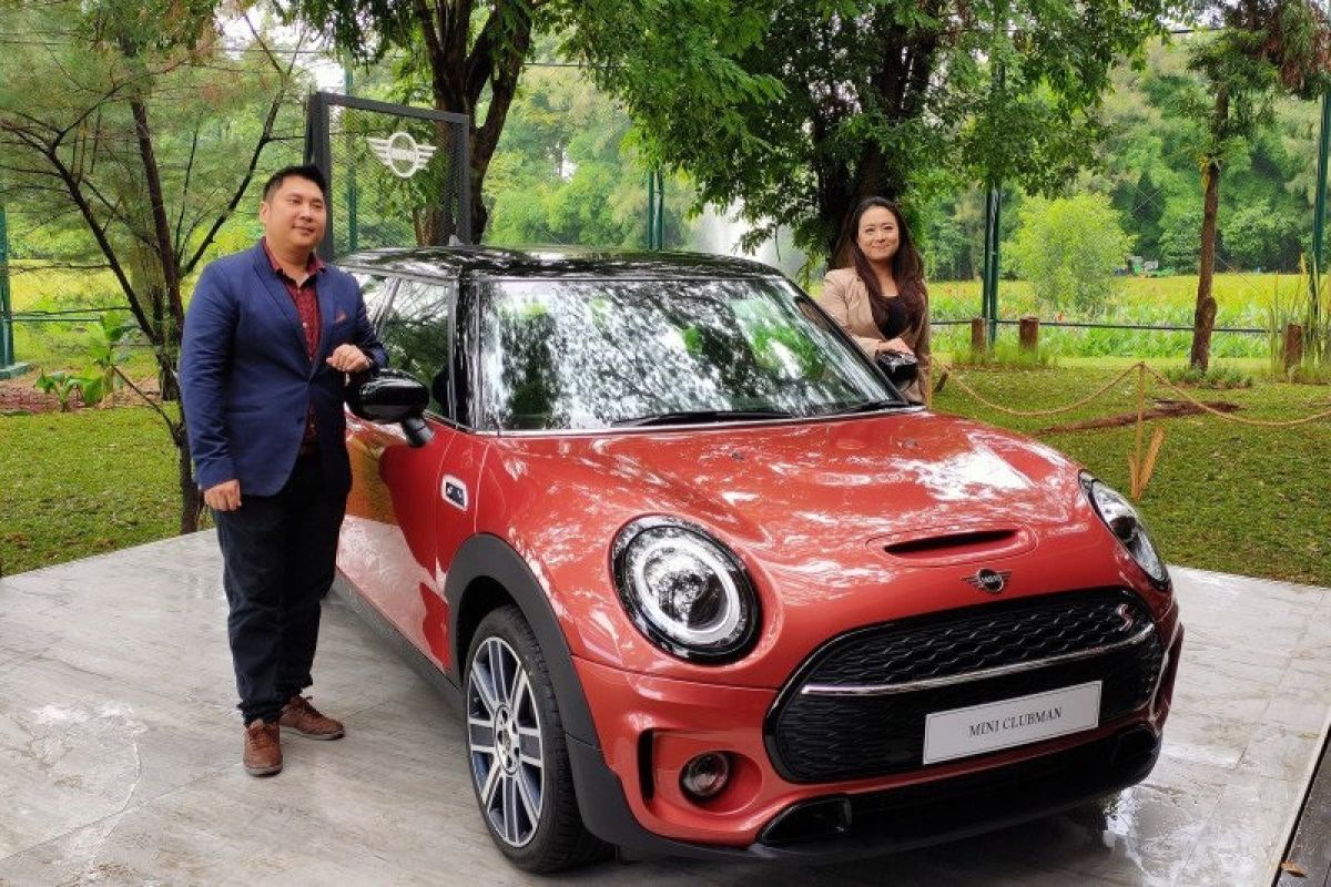 Mini tarik 98.000 kendaraan model Cooper Hardtop dan Clubman karena berisiko kebakaran