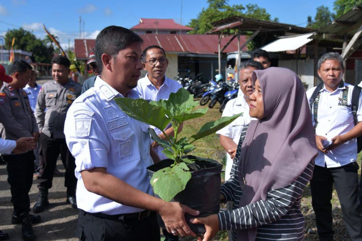 Pemkot Sawahlunto bantu masyarakat berdayakan lahan pekarangan jadi produktif