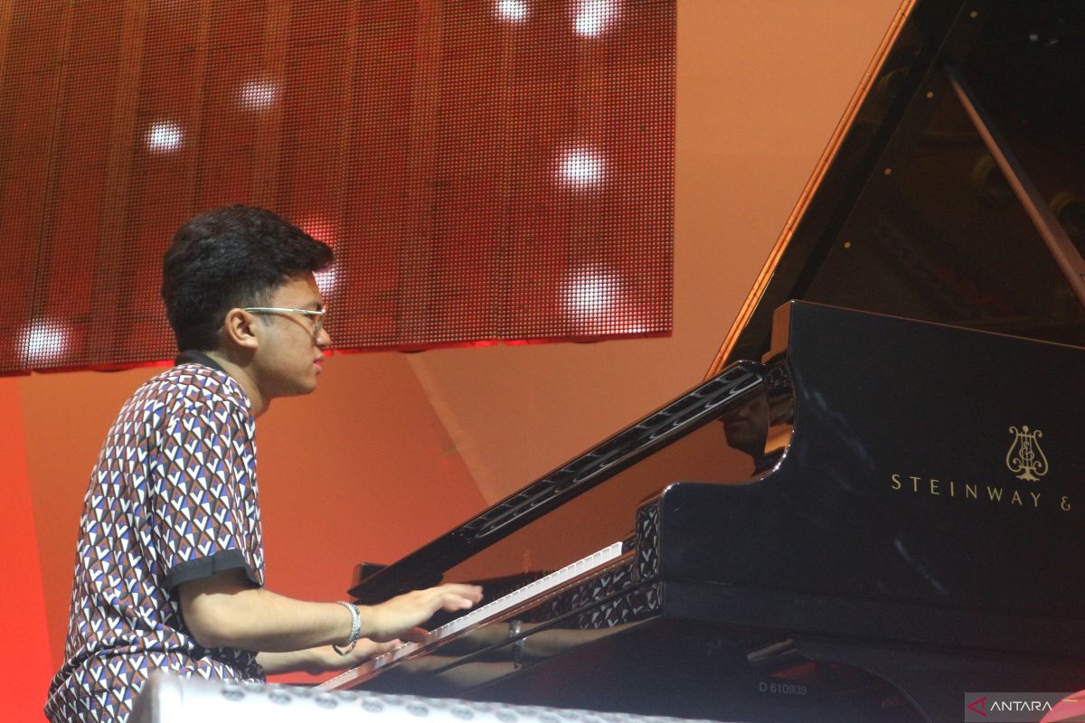 Si bocah ajaib Joey Alexander pukau  Java Jazz