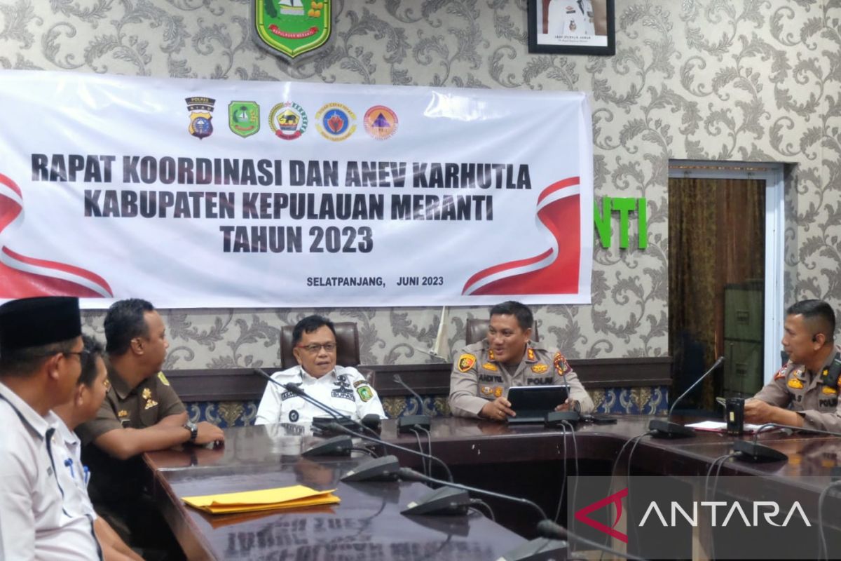 Rakor forkompinda, Plt Bupati Asmar dukung segala upaya penanggulangan karhutla