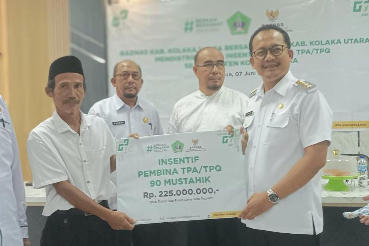 Guru TPA di Kolaka Utara mendapat insentif Rp2,5 juta