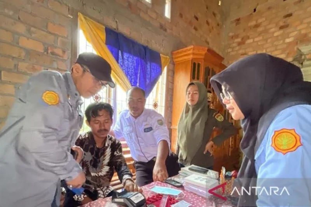 Dinas Pertanian OKU edukasi petani manfaatkan Kartu Tani