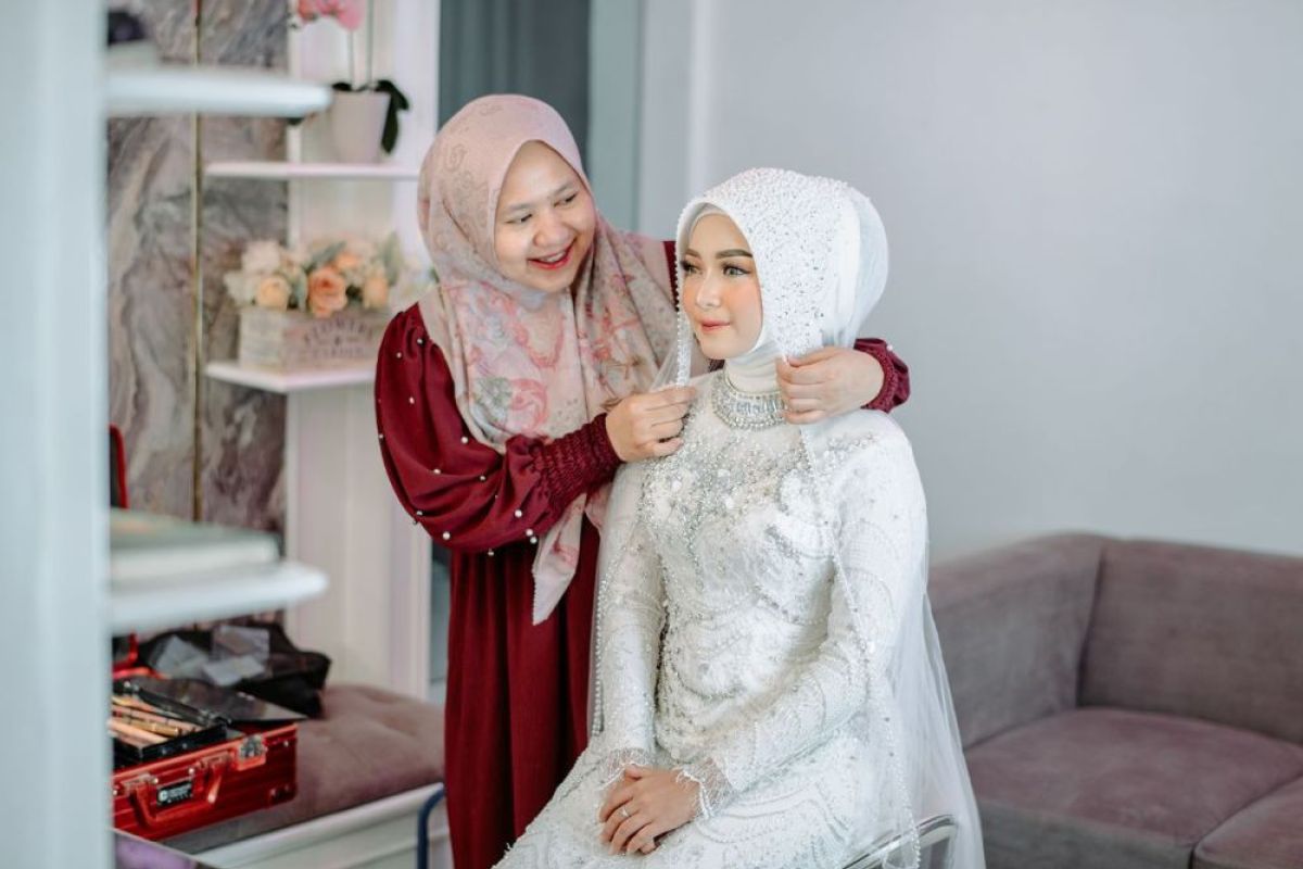 Restika, "make up artist" yang berlawal dari sekedar hobi