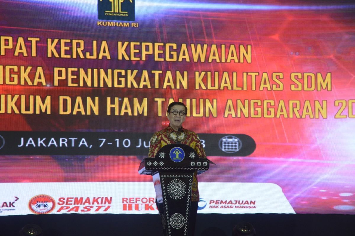 Menkumham harapkan pegawai Kemenkumham ubah mind set dalam pelayanan