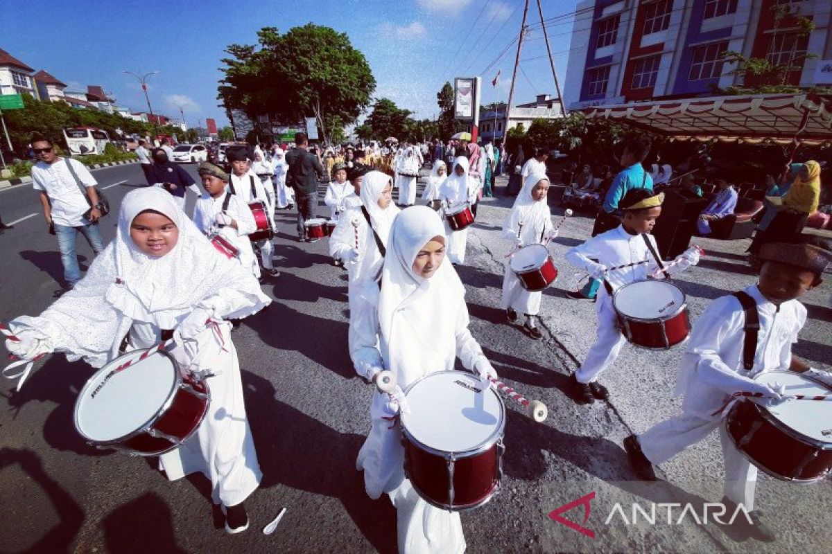 7.674 siswa SD dan SMP di Kota Tanjungpinang lulus 100