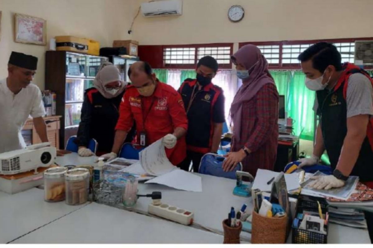 Kejaksaan Lombok Tengah menggeledah kantor PUPR NTB