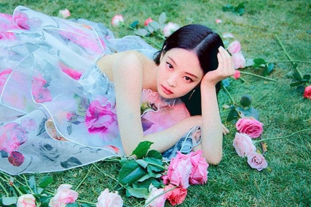 Kesehatan Jennie 'Blackpink' memburuk dan terpaksa keluar dari panggung