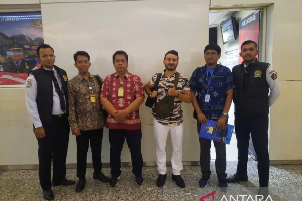 WNA Kanada bikin ngamuk dideportasi Imigrasi Bali