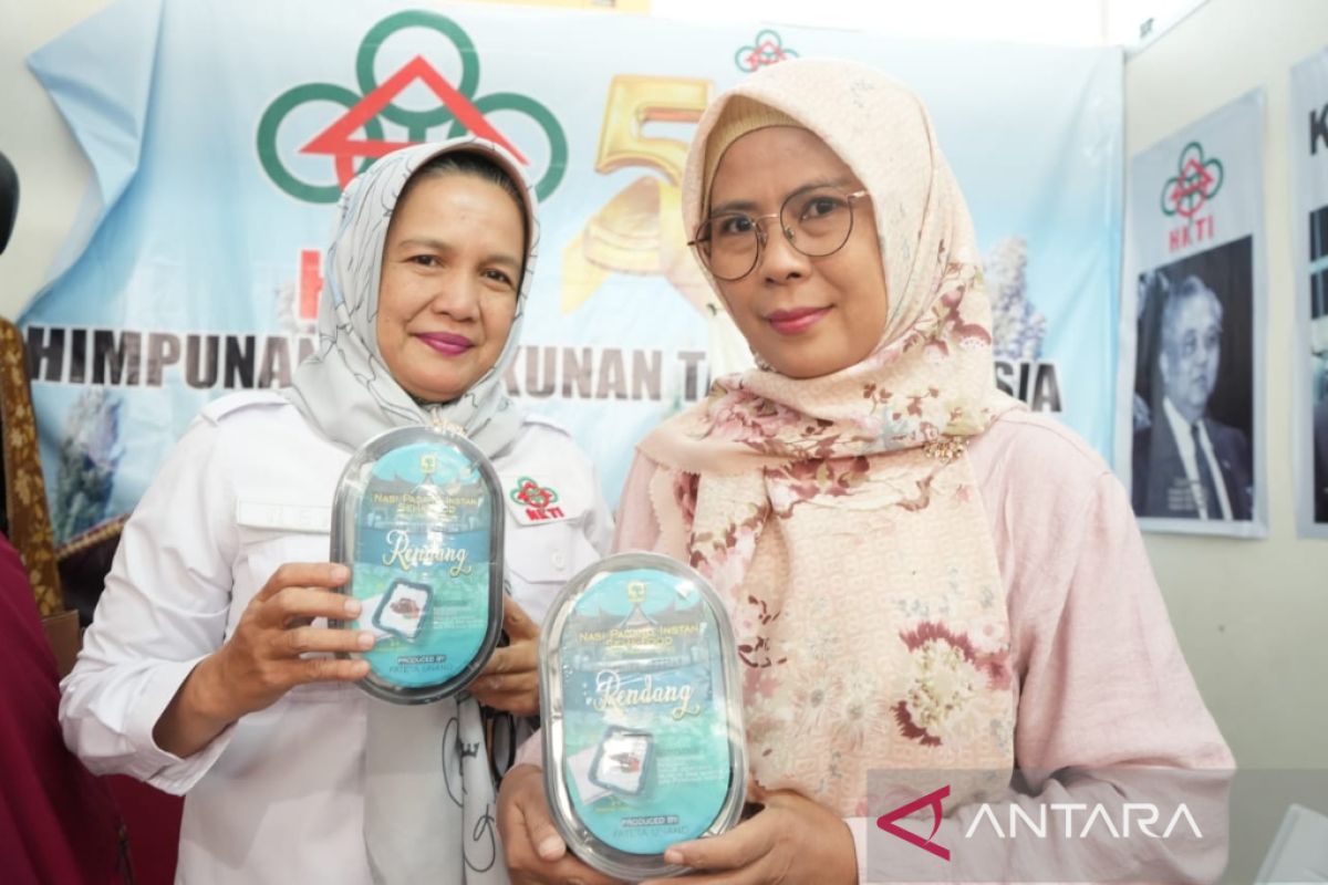 Fateta Unand pamerkan Nasi Padang Instan di Penas Tani XVI 2023