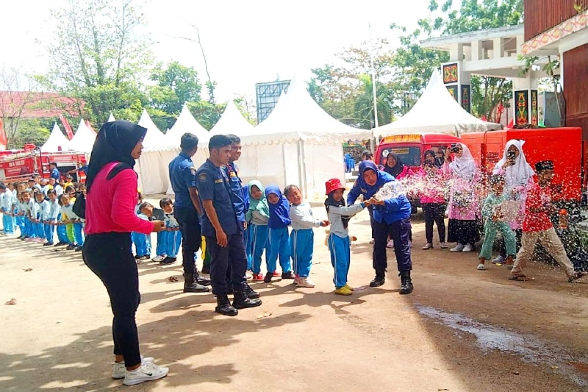 Disdamkarmat Kotim dukung sosialisasi bahaya kebakaran kepada peserta didik