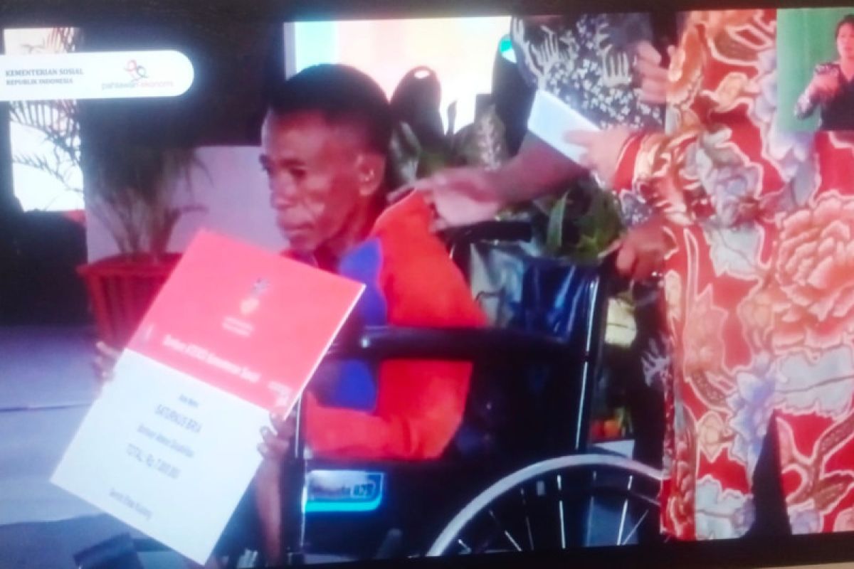 Kemensos bantu seorang disabilitas peminta-minta di jalanan