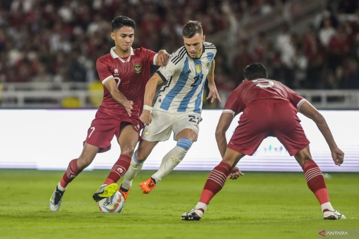 Indonesia kalah dari juara dunia Argentina