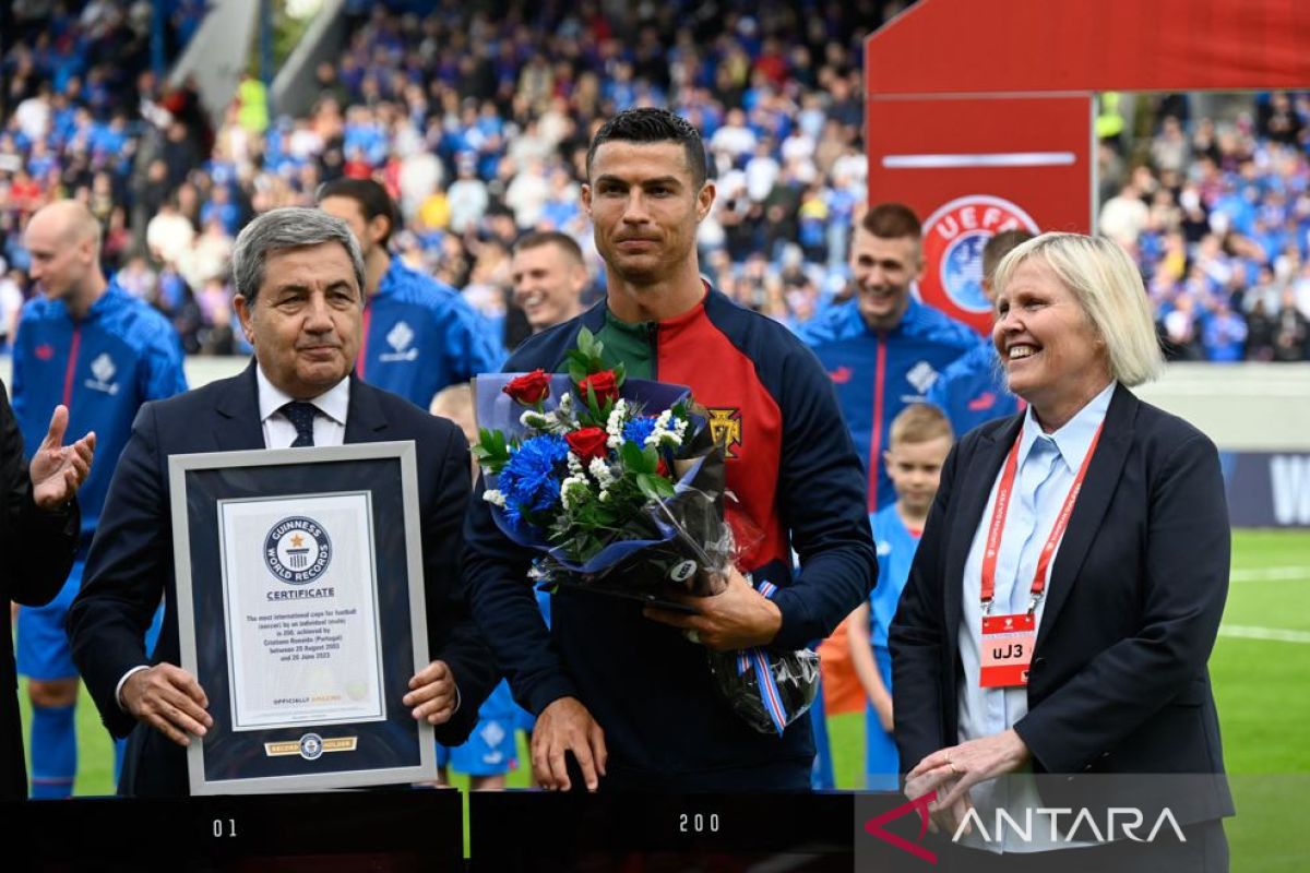 Catatkan penampilan ke-200, Ronaldo masuk Guinness Book of Records