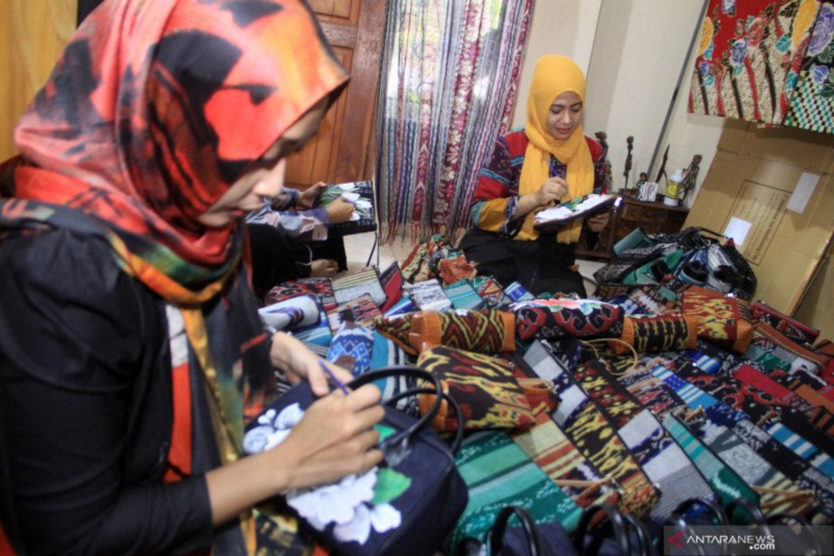 Pemda DIY meningkatkan promosi UMKM melalui pasar tiban