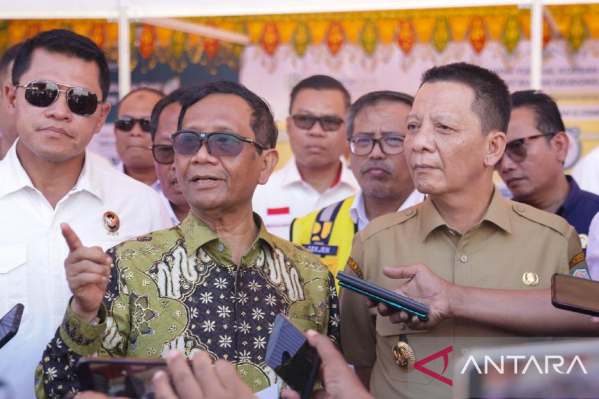 Menkopolhukam Mahfud tinjau Rumoh Geudong