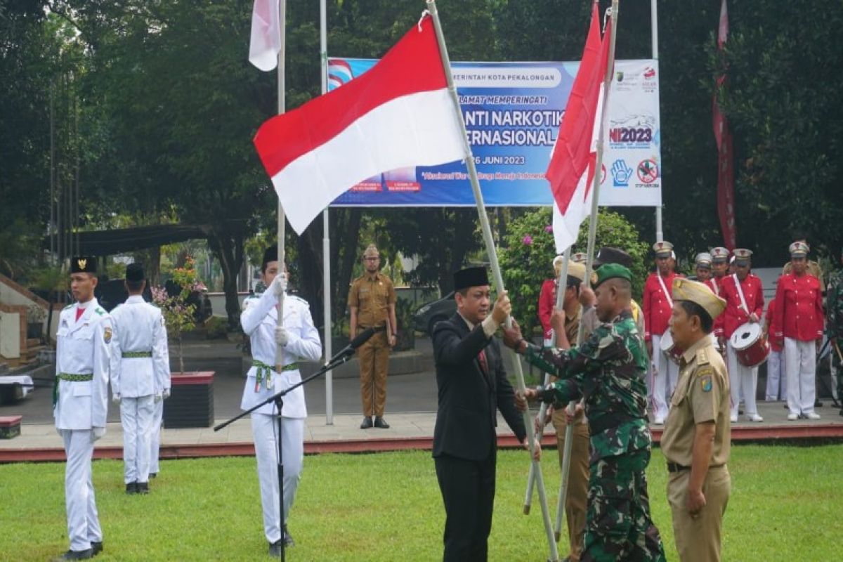 Pekalongan menyiapkan 10 ribu bendera sambut HUT Kemerdekaan RI