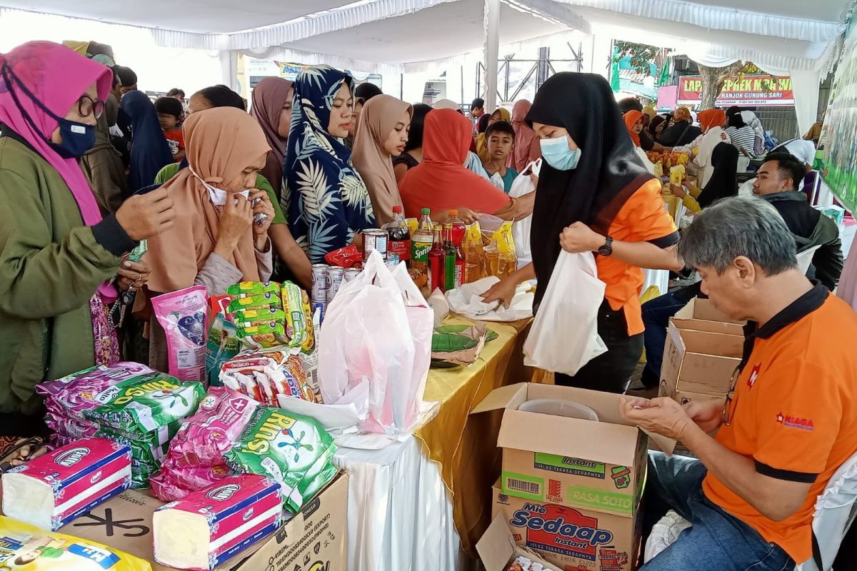 Mataram gelar bazar pangan murah upaya pengendalian harga