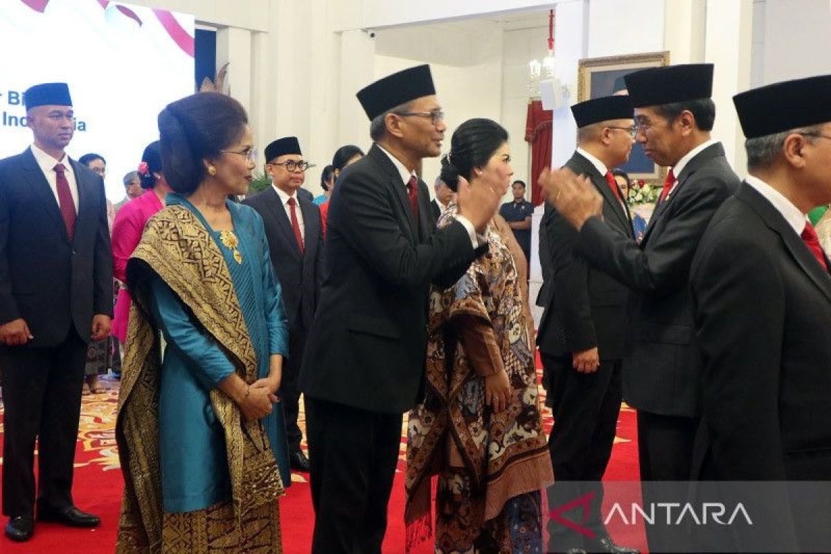 Presiden Jokowi berpesan para dubes pastikan pemilu di luar negeri berjalan aman