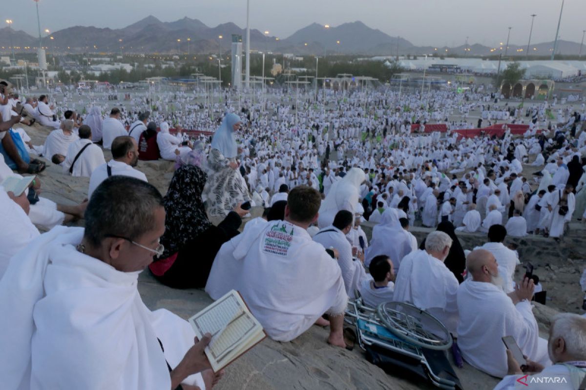 Jamaah diimbau tak pikirkan urusan dunia saat wukuf di Arafah