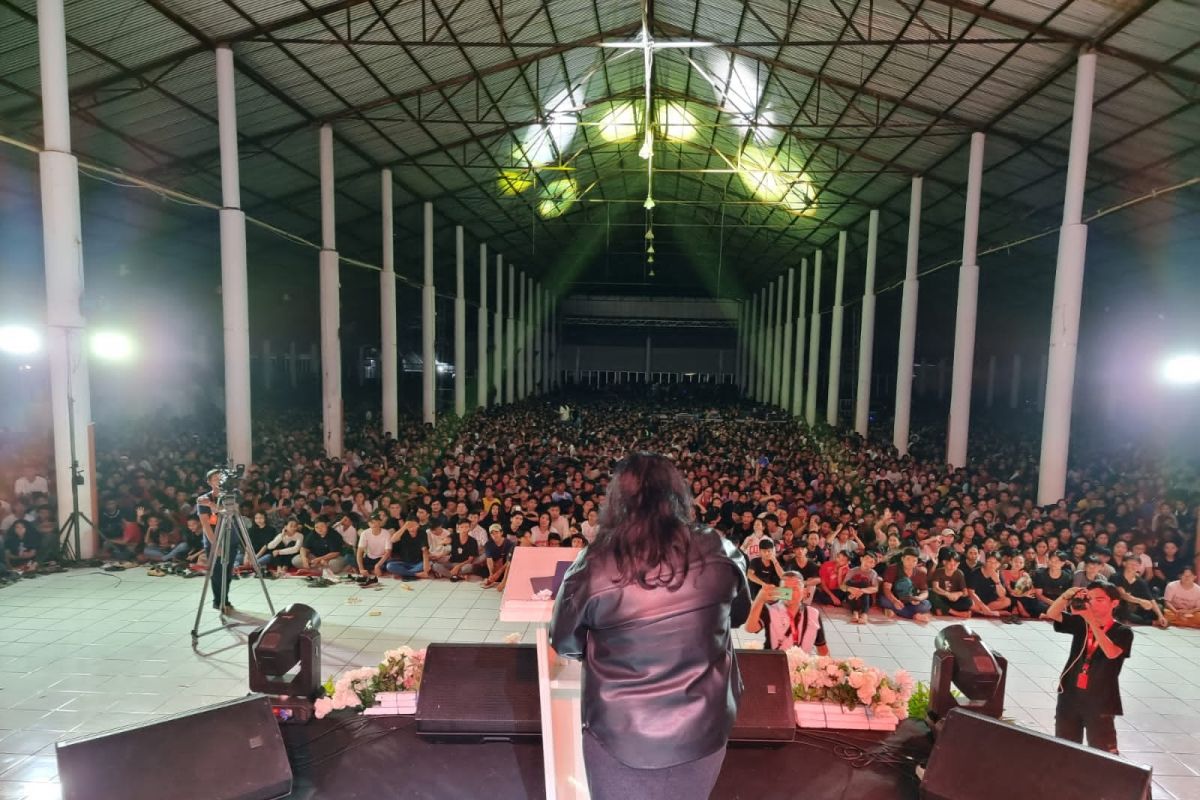 Ketua KP Pelpap GPdI pusat jadi pembicara malam pertama Perkemahan di Buha-Manado