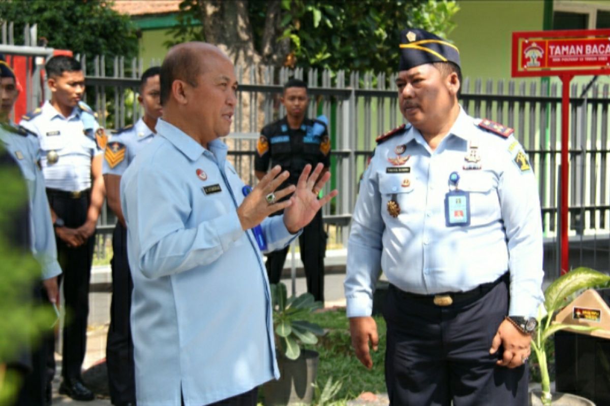 Plt. Kakanwil Kumham Jateng ajak jajaran Lapas Sragen terapkan 3 konsep berpikir