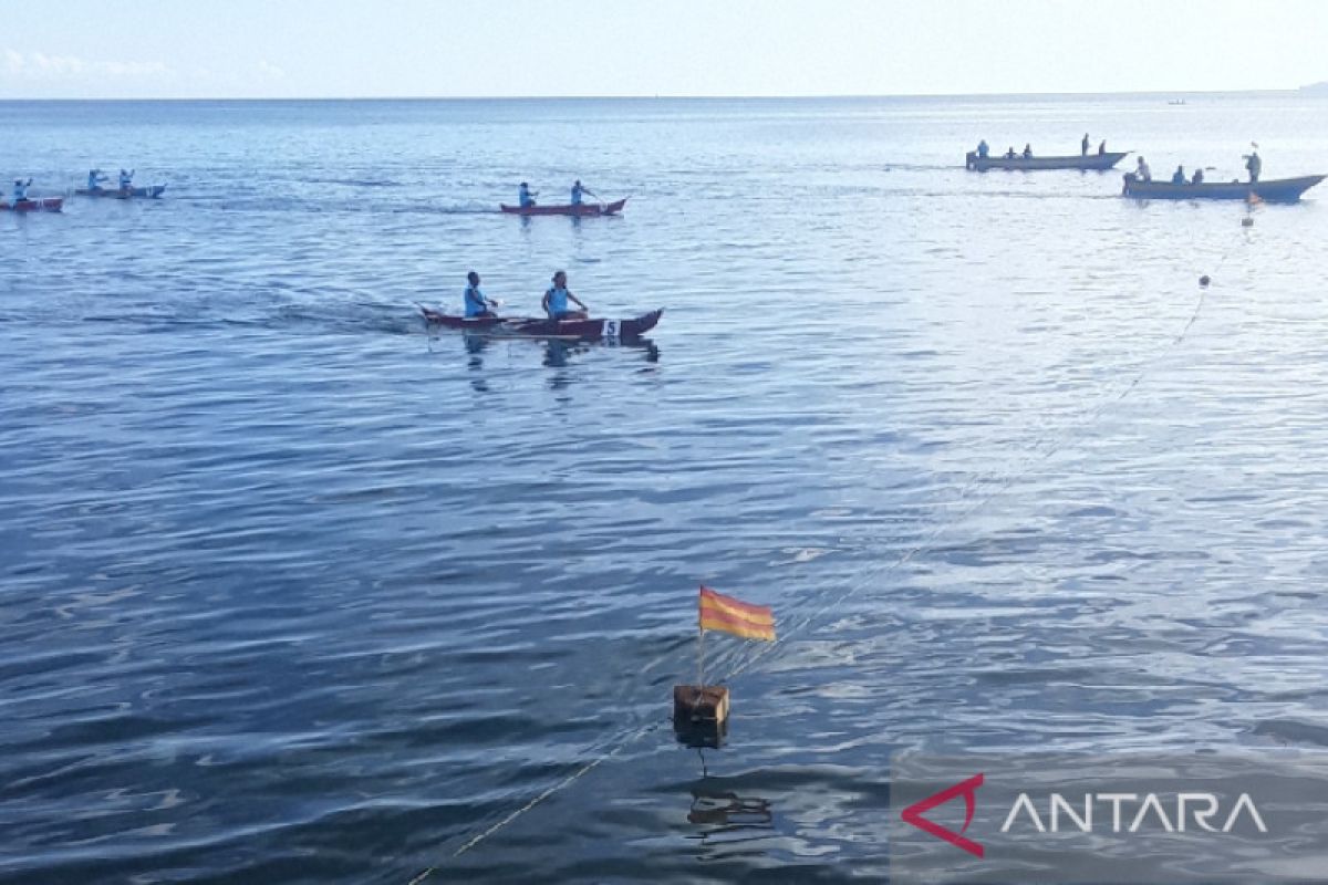 Lomba dayung Festival Biak Munara Wampasi  jaring atlet berbakat