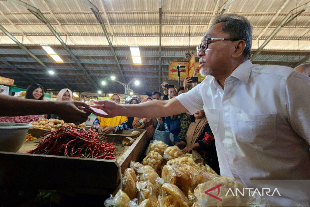 Mendag bagi-bagi uang di Pasar Bandarjo, ini tanggapan Panwaslu Ungaran