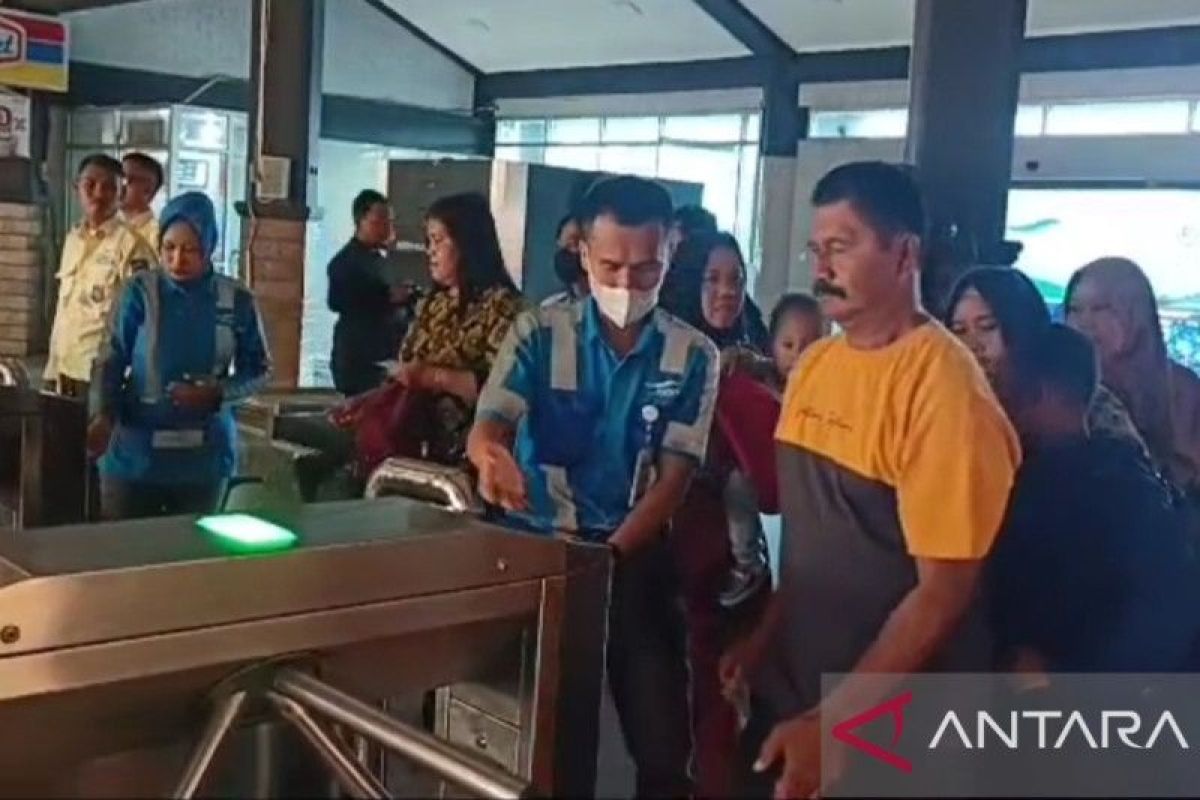 Lalu lintas penumpang kapal di Pelabuhan Bakauheni ramai usai Idul Adha