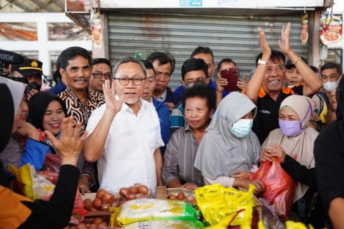 Mendag Zulkifli Hasan sebut harga bahan pokok di Jawa Tengah stabil dan cenderung turun