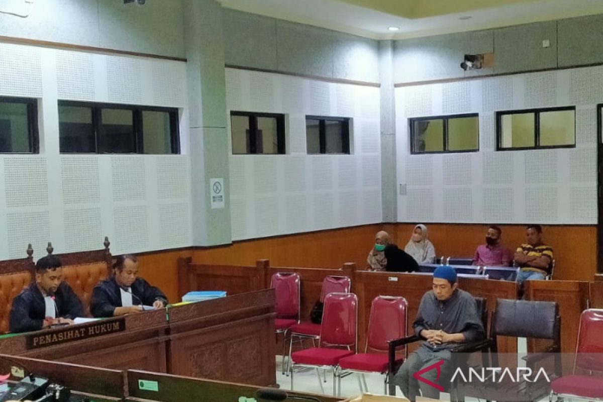 Terdakwa korupsi BLUD RSUD Praya salin fakta persidangan dalam belasan CD