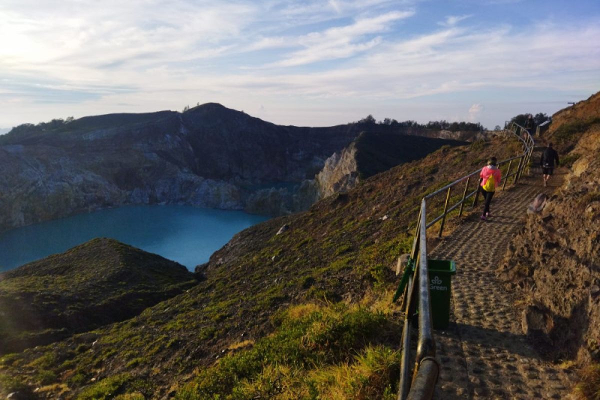 Balai TN Kelimutu sebut wisnus dominasi kunjungan ke Kelimutu