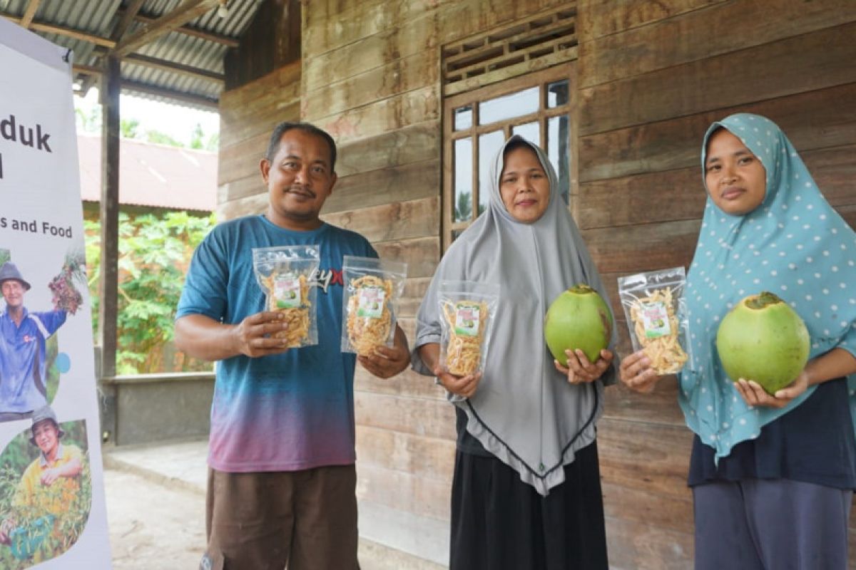 Dari keripik hingga VCO, petani kelapa wujudkan nilai tambah produk