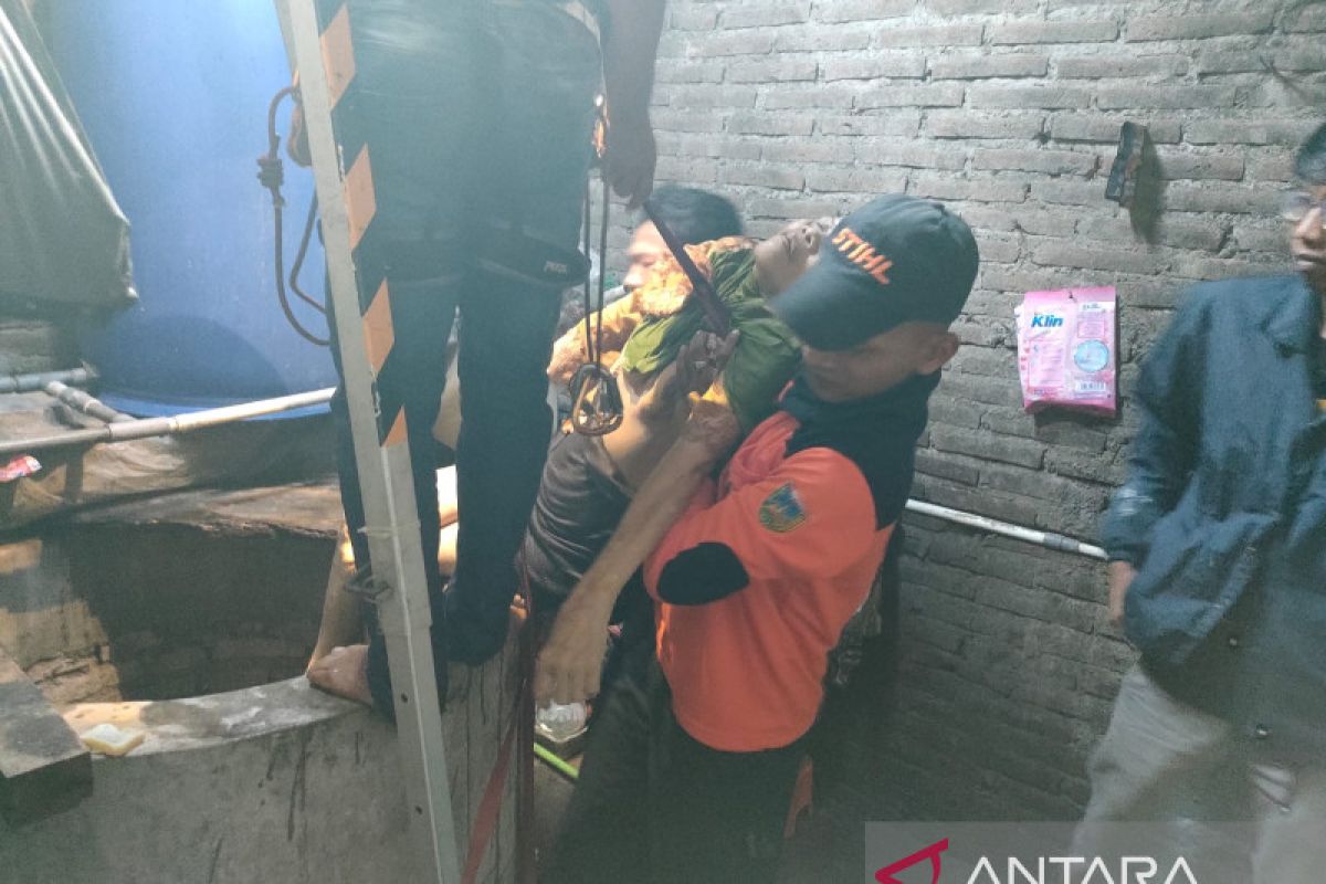 Nenek tercebur sumur sedalam 12 meter di Pati