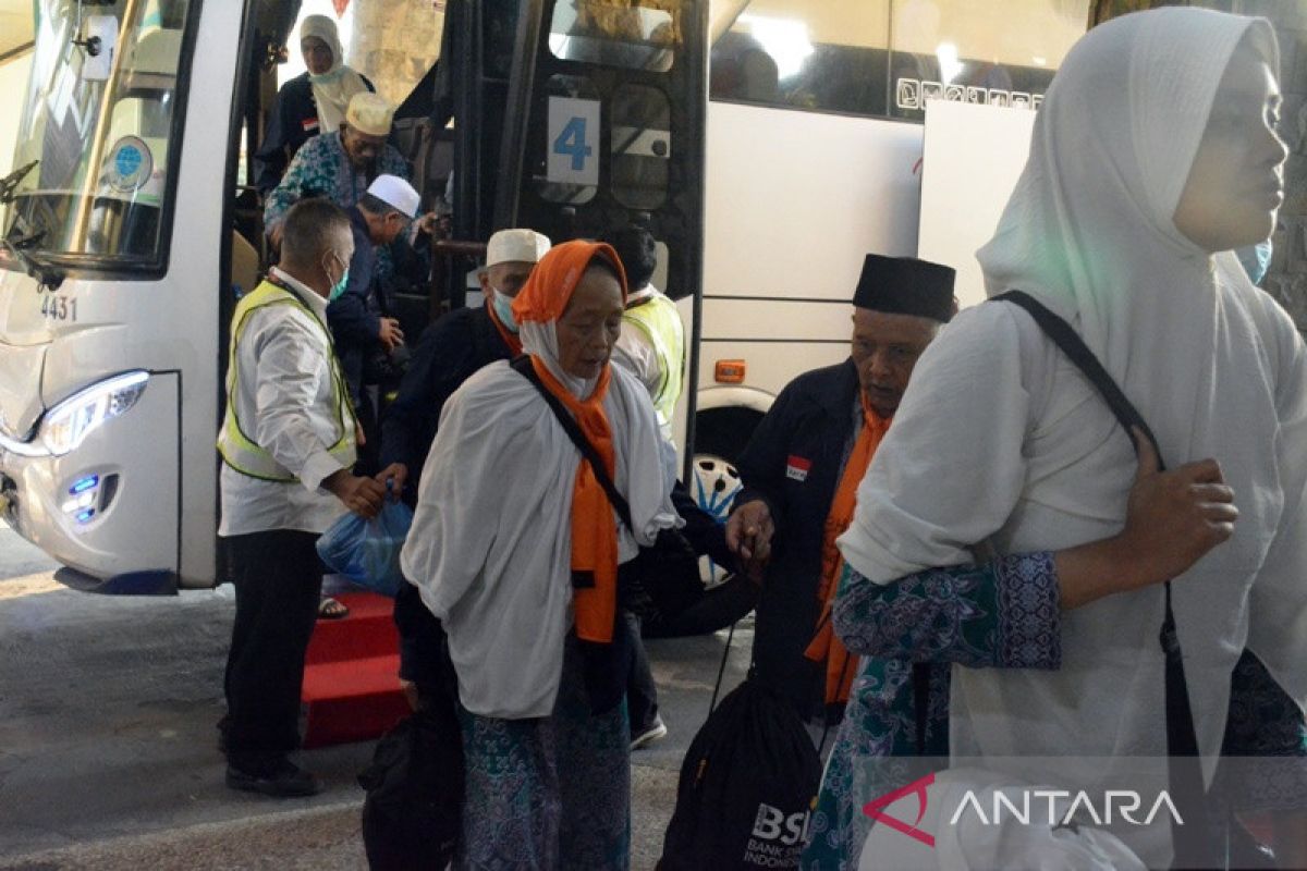 Sekitar 17 persen jamaah haji Debarkasi Solo telah  dipulangkan