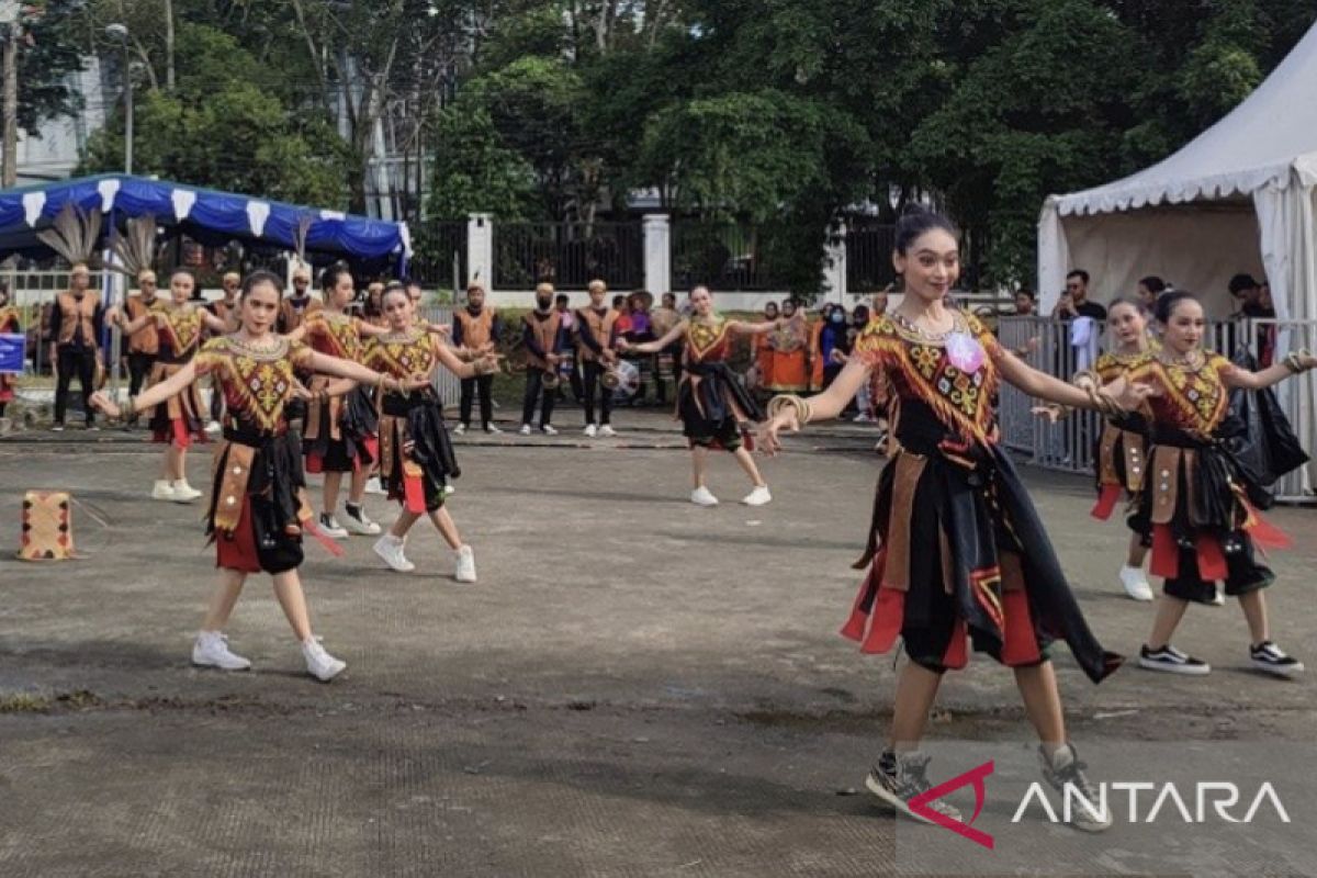 Kontingen Paser juara umum Kaltim festival 2023