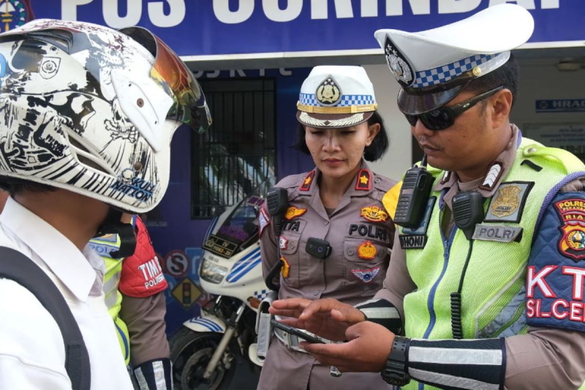 Satlantas Polresta Pekanbaru gunakan aplikasi Zapin Tanjak untuk tegur pelanggar