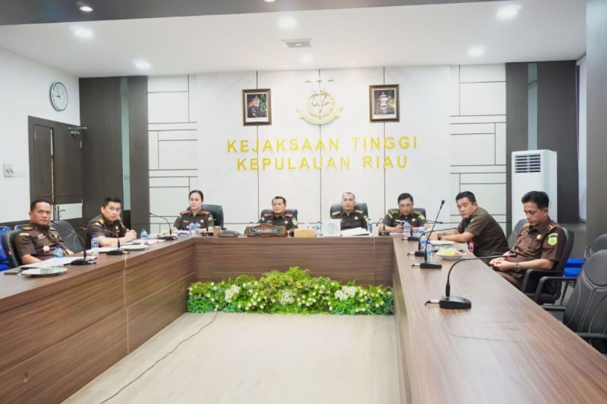 Kejati Kepri hentikan tuntutan 4 perkara melalui restorative justice