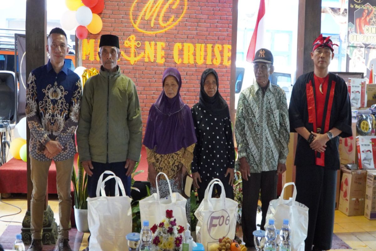 Marine Cruise Yogyakarta bagikan paket sembako bagi warga Gunungkidul