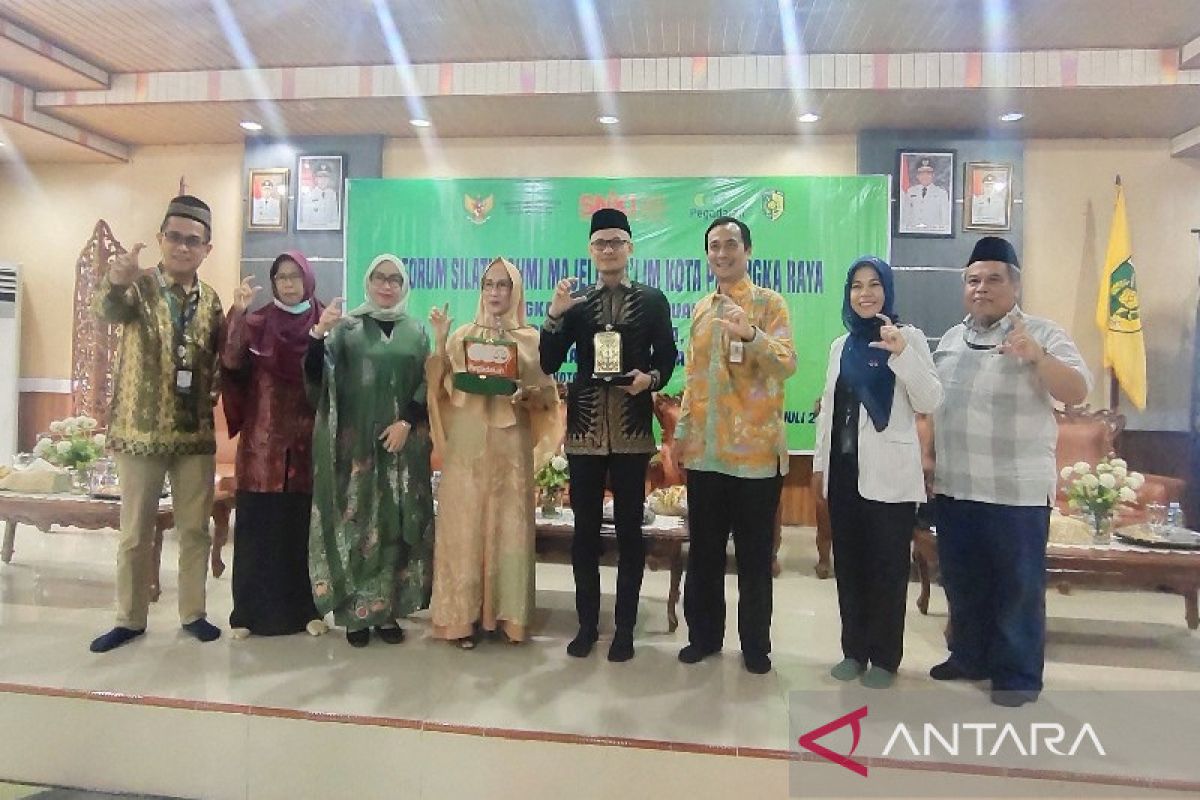 Pegadaian sasar ibu-ibu majelis taklim di Palangka Raya untuk tingkatkan inklusi syariah