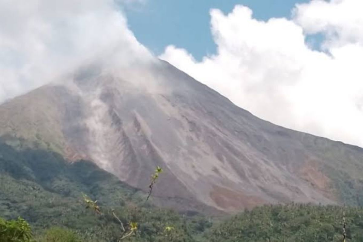 Warga Dusun Bolo dipulangkan usai awan panas Guguran Gunung Karangetang