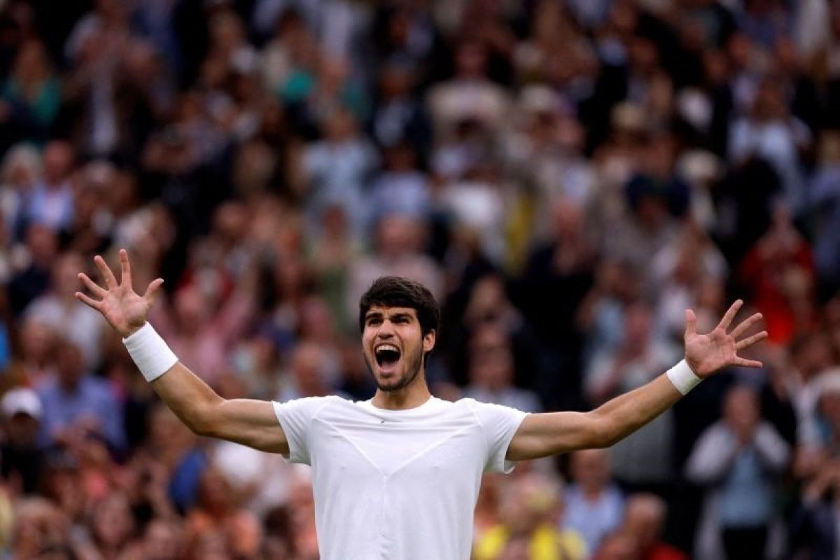 Carlos Alcaraz yakin mampu kalahkan Djokovic di final Wimbledon