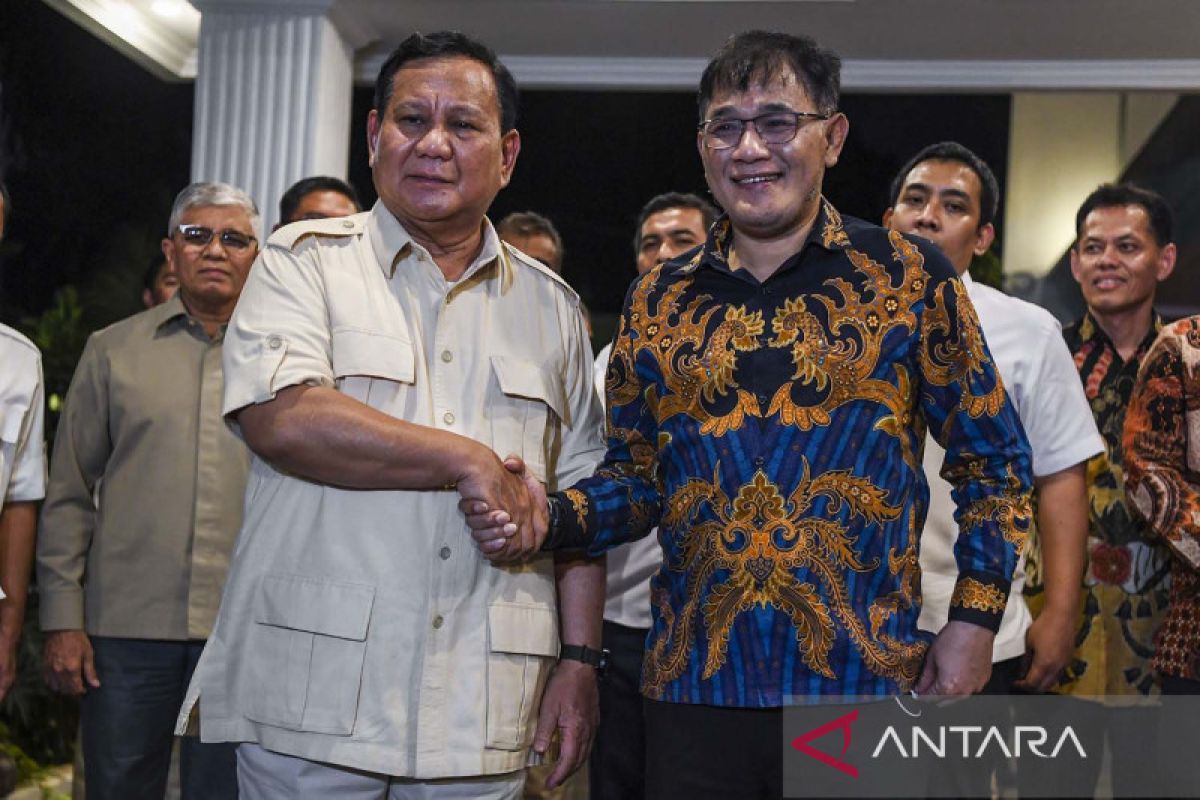 Buntut bertemu Prabowo, PDIP panggil Budiman Sudjatmiko